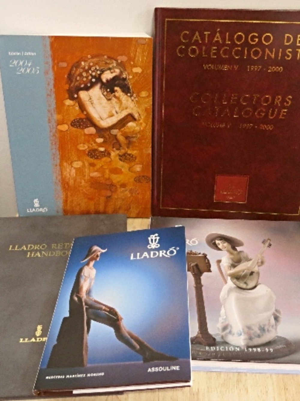 5 Books for Lladro Collectors Catalogue etc.